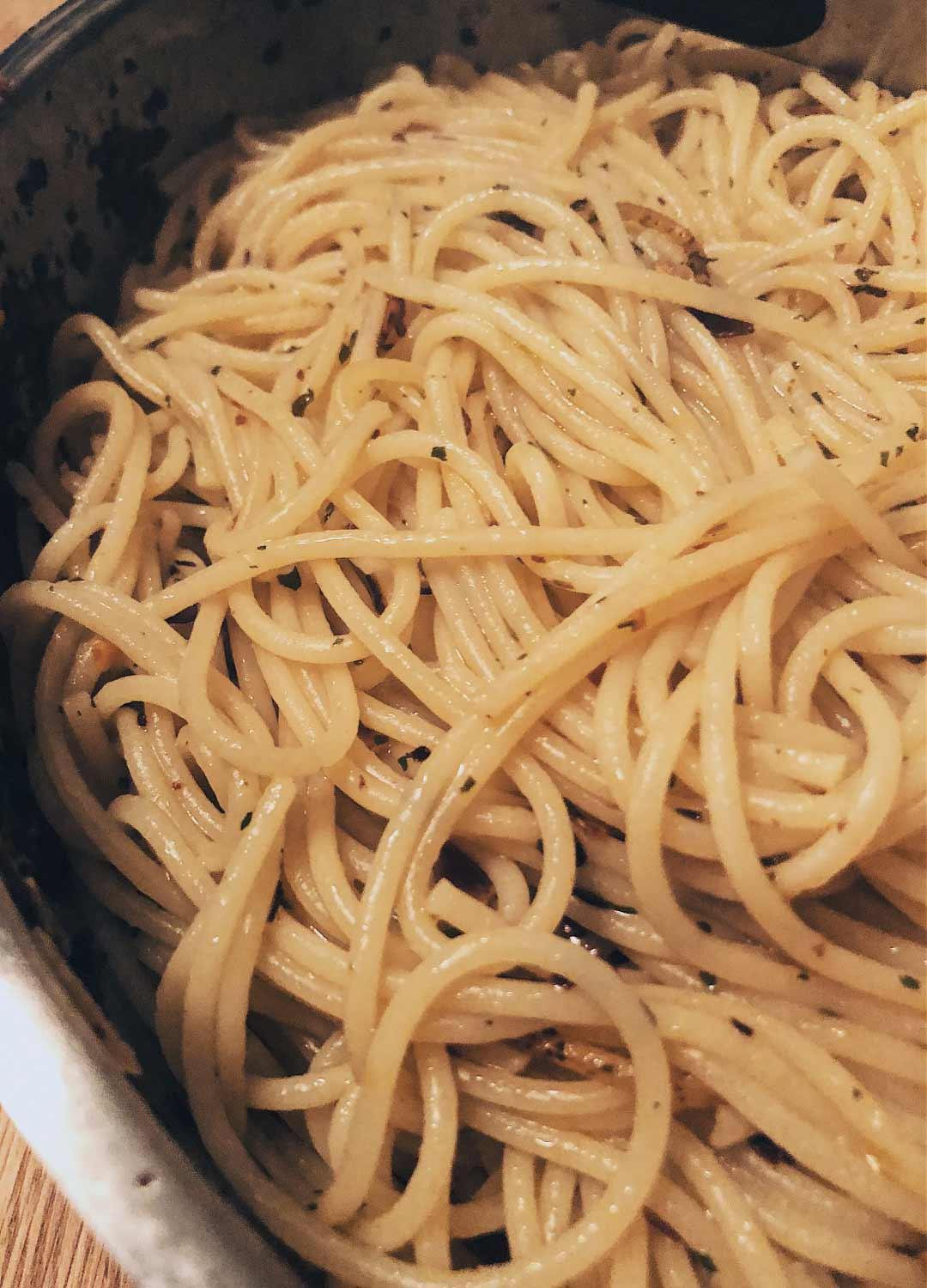 spaghetti rezept, spaghetti olio, spaghetti aglio, spaghetti aglio olio, spaghetti rezepte, rezepte, nudeln, rezepte pasta, pasta rezepte, spaghetti