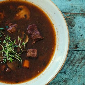 bourguignon, rindlfeisch, Boeuf Bourguignon, rezept Boeuf Bourguignon, beef bourguignon, boeuf, boeuf bourgogne, gulasch, suppe rezept