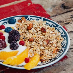 Granola rezept, granola selber Machen, granola müsli, granola selbst Machen, knuspermüsli selber Machen, knuspermüsli selbst Machen, knuspermüsli rezept, nuss, nüsse, cashew nüsse