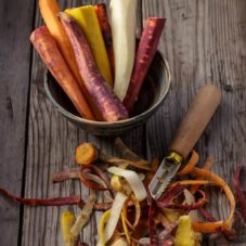 gemüsebrühe, gemüsebrühe selber machen, gemüsebrühe rezept, gemüsebrühe kochen, brühe, gemüsebrühe suppe, klare gemüsebrühe, gemüsebrühe selbst gemacht, gemüsebrühe gesund, gemüsesuppe, gemüsebrühe herstellen, gemüsebrühe zubereiten, gemüsebrühe selbstgemacht, gemüsebrühe ohne glutamat