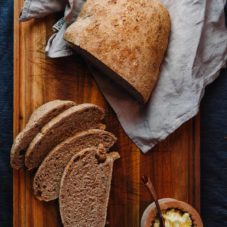vollkornbrot backen, brot backen dinkel, brot backen mit hefe, dunkles brot backen, vollkornbrot, brot backen trockenhefe, brot backen vollkorn, brot backen ohne sauerteig, brot selber backen, brot backen rezept, brot rezept, sauerteig brot backen, sauerteig brot, brot backen rezepte, brot selbst backen, brot backen dinkel, dinkel brot backen