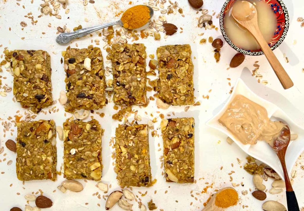 Healthy ingredients for delicious granola bars