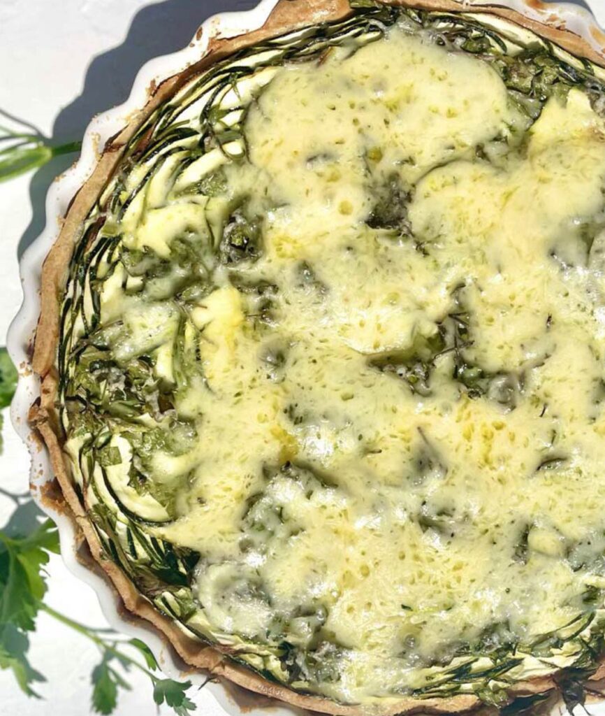 Vegetarische Zucchini-Petersilien Quiche mit Dinkelvollkornteig