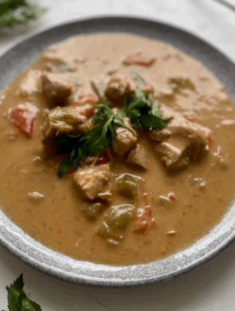 Einfaches und leckeres Rezept für Gulasch mit Huhn