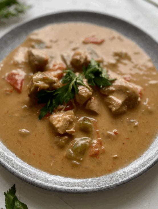 Einfaches und leckeres Rezept für Gulasch mit Huhn