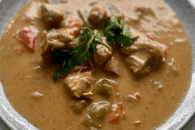 Einfaches und leckeres Rezept für Gulasch mit Huhn