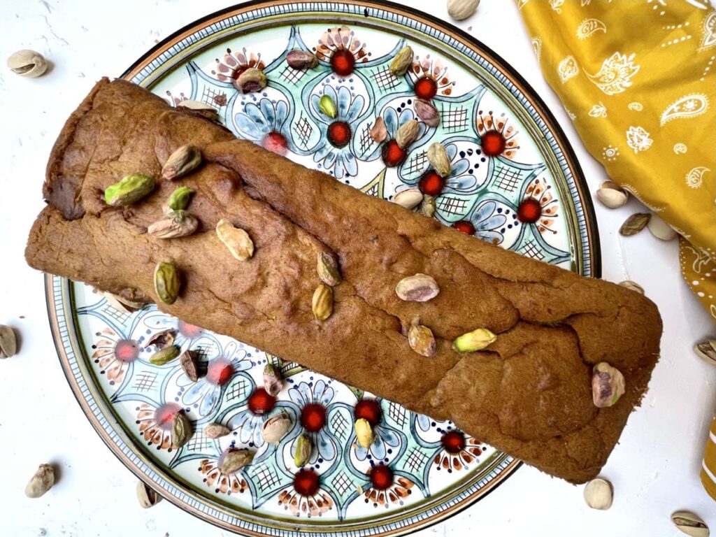 Bananenbrot mit Pistazien erinnert etwas an Dubai Schokolade