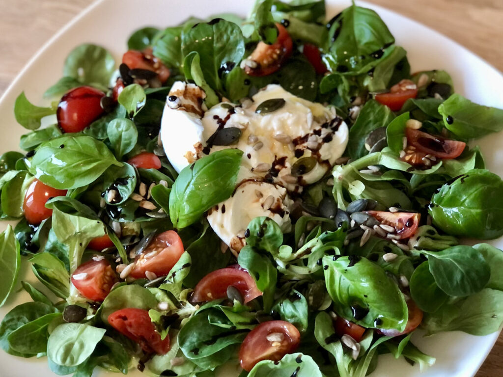 Feldsalat Rezept mit Essig Öl Dressing